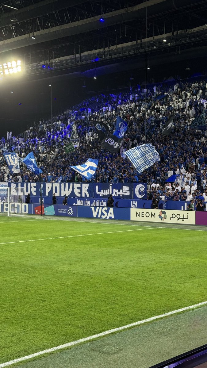 brhe_9's tweet photo. ليلة الروبن 💙 https://t.co/q91CrXw2SP