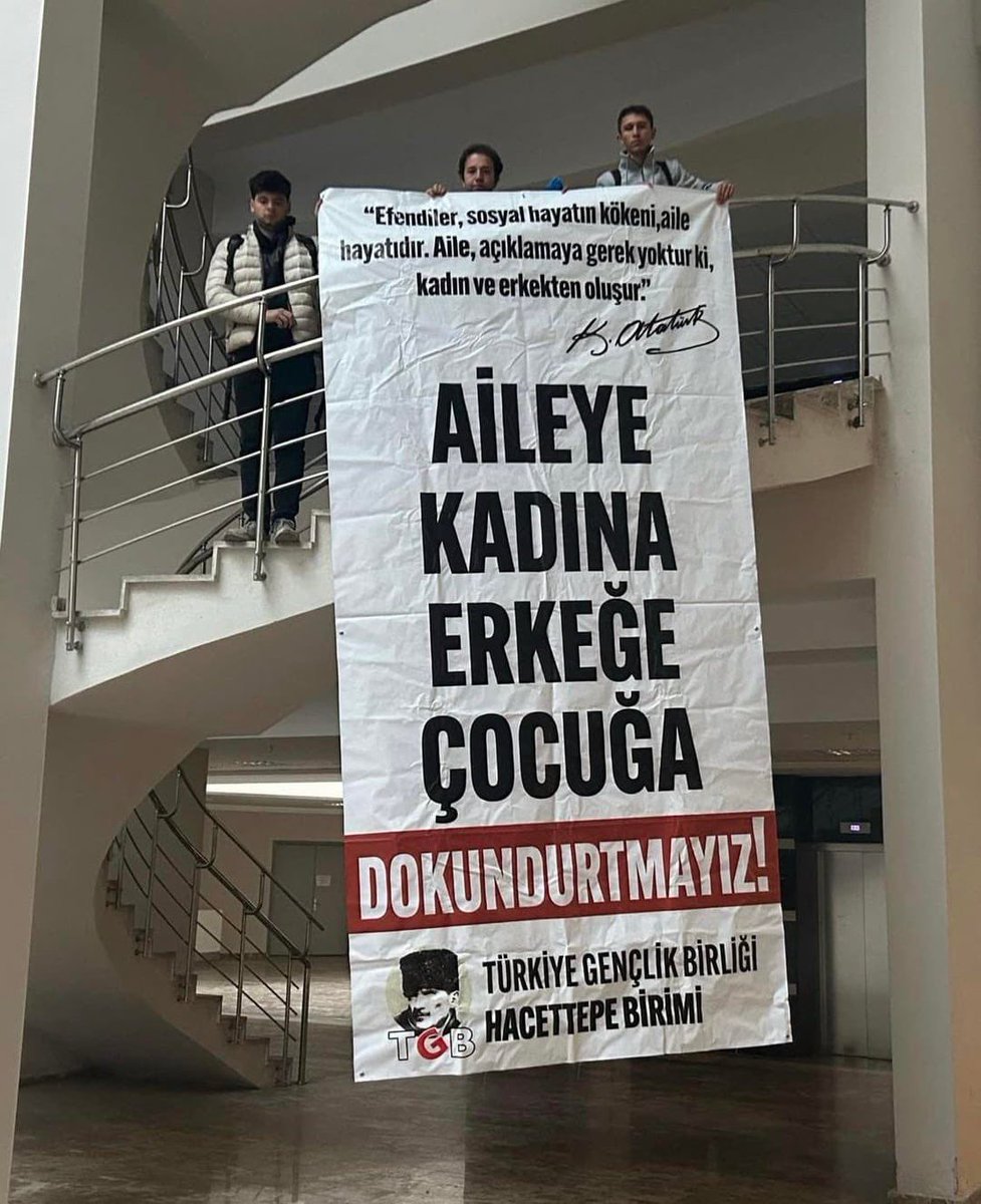 tgb_istanbul's tweet photo. @Mirzaacelik LGBT, gençliği, çocukları ve aileyi hedef alan Batı menşeli kara bir ideolojidir. LGBT derneklerine Batı yıllardır büyük paralar aktarmaktadır. Amaç Türk toplumunu içeriden yıkmaktır.

Bu ideolojiye karşı mücadelemiz sürecektir! https://t.co/P5SYBT2dXt