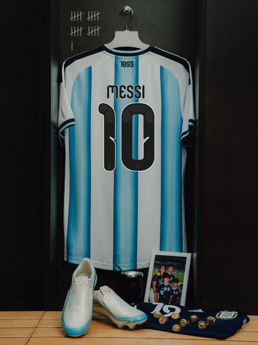 Leomsi7's tweet photo. @FabrizioRomano 🐐🐐 https://t.co/aze8TCNhRc