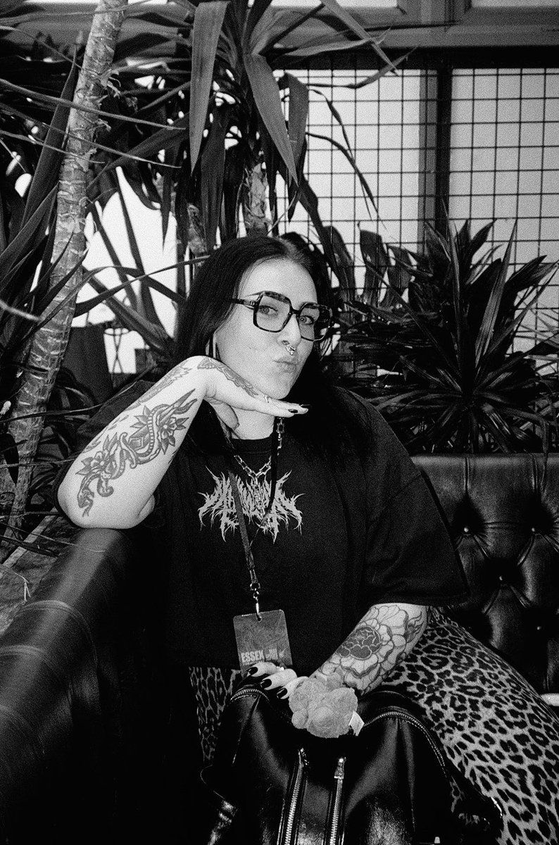 gttrfly's tweet photo. forever getting danny to take photos of me 😙 https://t.co/1Pwc06yda5