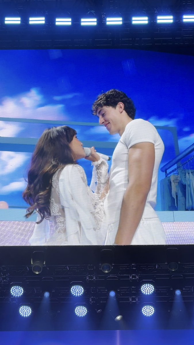 Baytarms's tweet photo. AITANA Y PLEX #CAWTMadrid https://t.co/47ApKdaQXB
