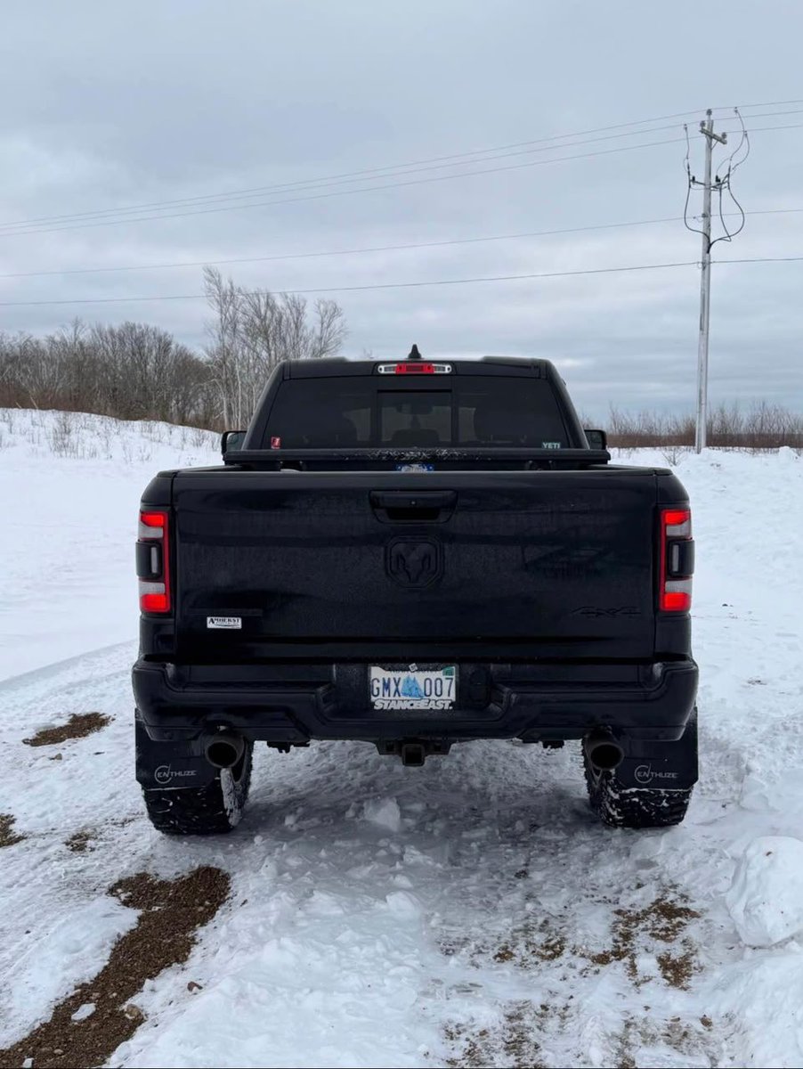 _owula's tweet photo. Dodge Ram 2020 Big horn 
Clean title 
Large screen 
Mileage: 140,000 miles driven

Price: 335k cedis to Tema https://t.co/E6zIT9MNCr