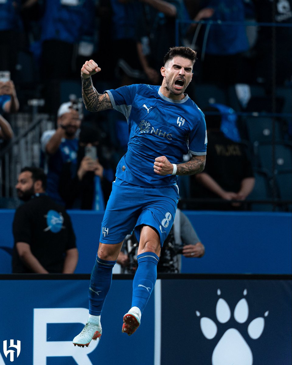 hfc_1404's tweet photo. 3+
اللهم لك الحمد .. 
الف مبروووووك هلالييستا ... 💙💙💙 https://t.co/lhb1m7UQPA