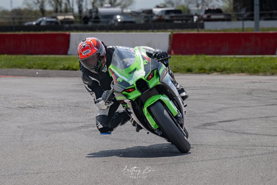 IsrealVillvv8j's tweet photo. This Saturday, Motorcycle Lapping returns to @tmpcayuga. Looking forward to another day of fast laps and big smiles. https://t.co/gkbAwbNmeC