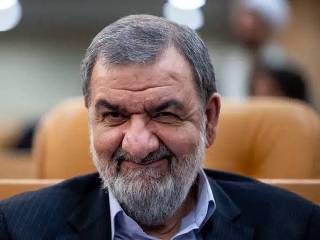 Meysame_tamaarr's tweet photo. ولی بیایید یه بار دیگه این خبر چند ساعت پیش  رو دوباره برجسته کنیم تا هم بابای غرب گداهای داخلی در بیاد هم دشمنای اونوری

سرلشکر رضایی:
تا زمانی که شرایط ایران بر‌آورده نشود
هیچ مذاکره‌ای وجود نخواهد داشت، تمام! https://t.co/P2GZp8fVea