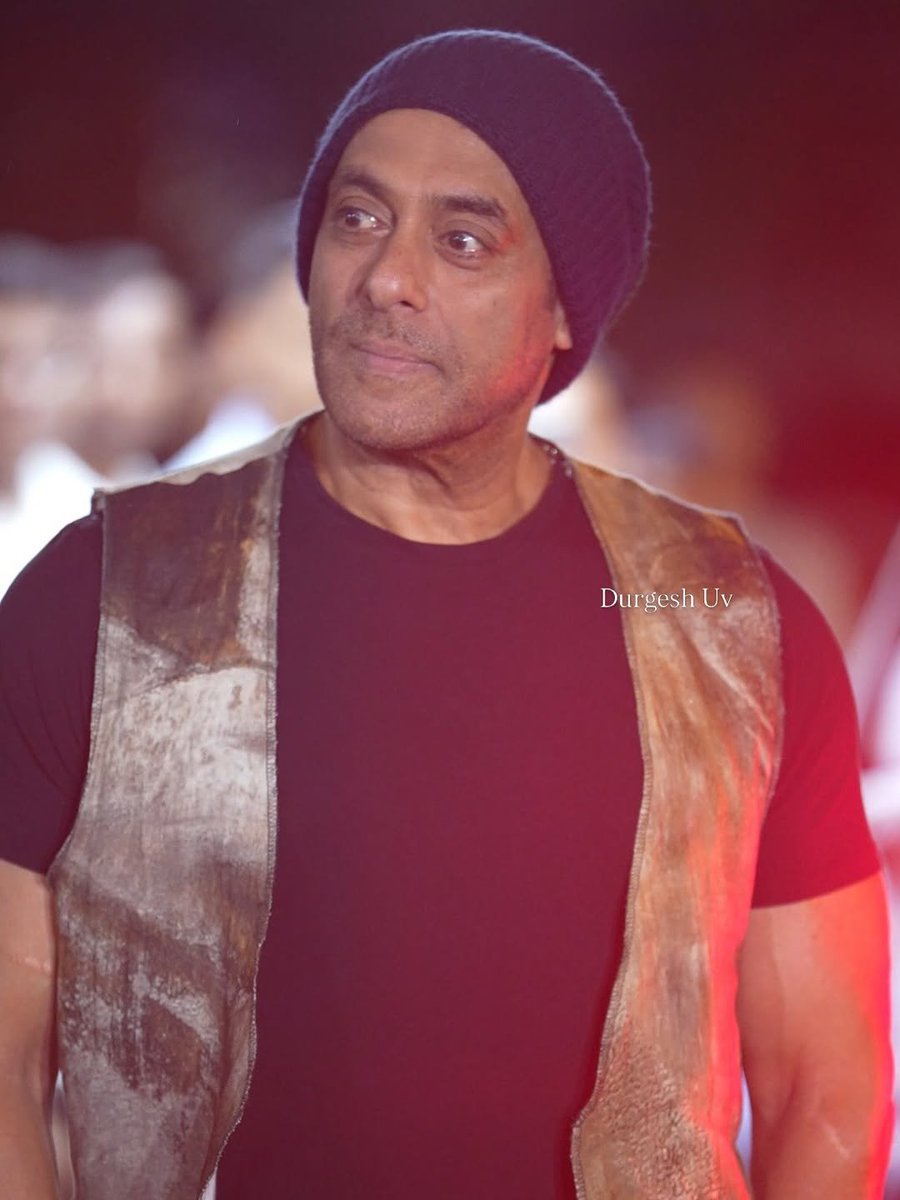 jerseyno27's tweet photo. Salman Khan https://t.co/ToVOcl6DXp