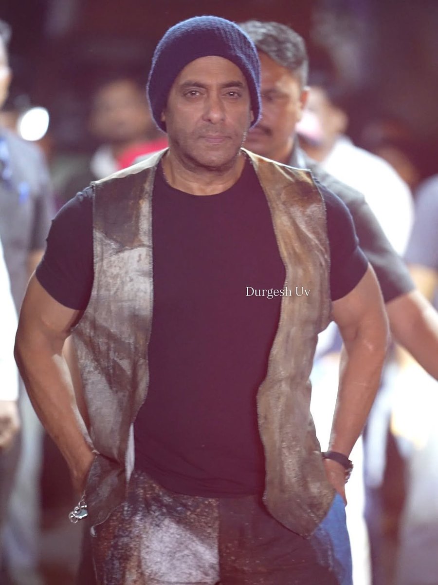 jerseyno27's tweet photo. Salman Khan https://t.co/ToVOcl6DXp