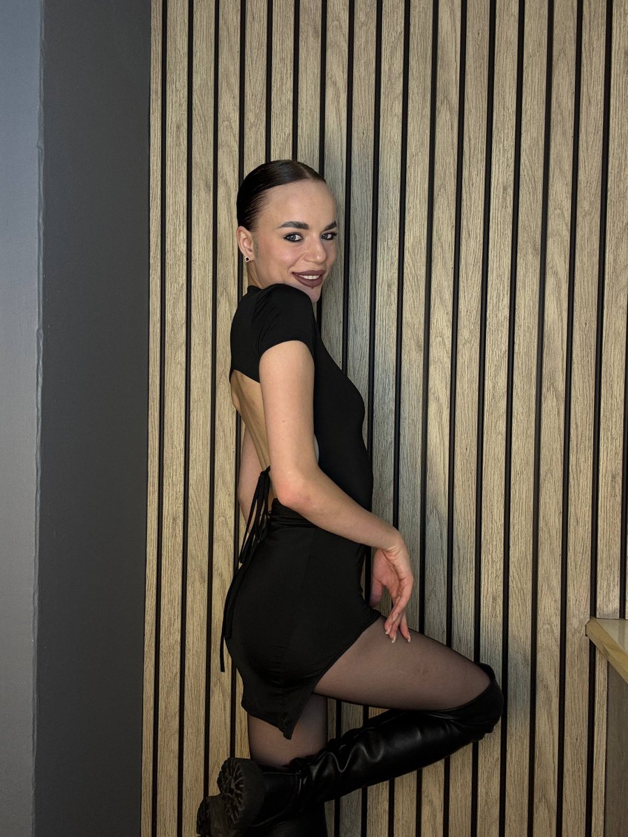 Lilith_Medic's tweet photo. Even doctors like to dress sexy sometimes 😏
#black #sexy #girl https://t.co/xzrRcW8VNX