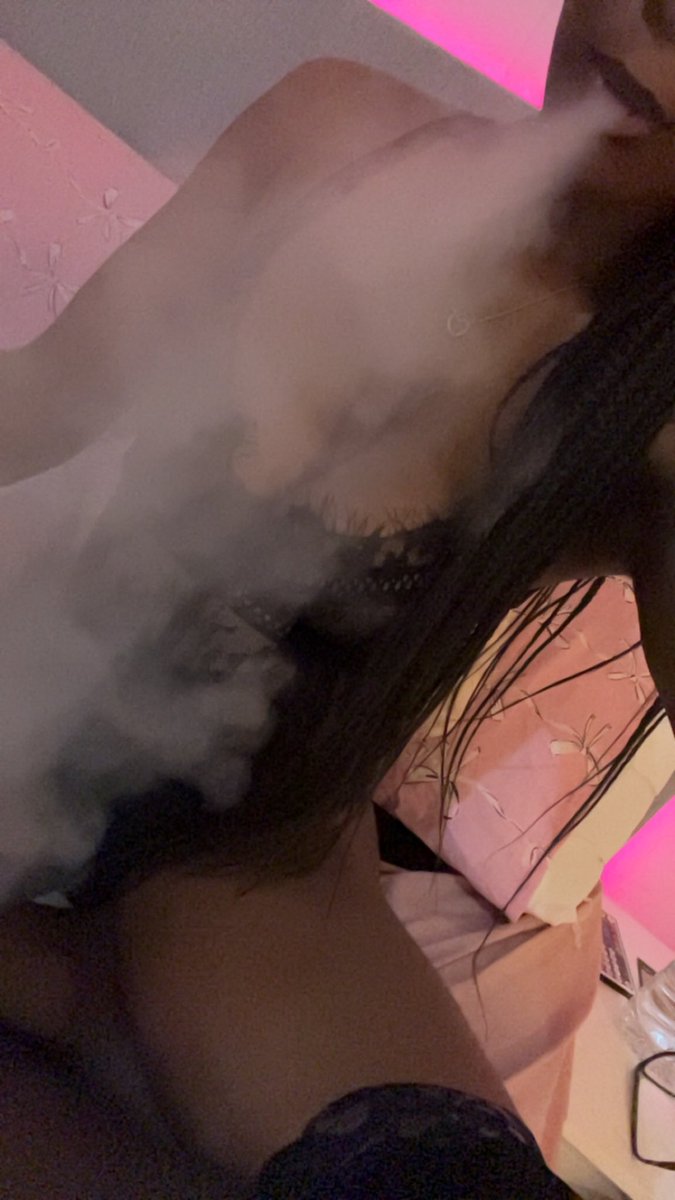 bankrupt4jae's tweet photo. one of you losers is about to pay to see my pixelated toes 
now, who wants the honour 🌀

findom paypig drains bnwo feet findomme finsub human atm scam queen pixels soles heels whalesub uk WalletDrain drain 

#findom #paypig #pixels #scamqueen #whalesub #domme #drain #nsfw #goon #feet