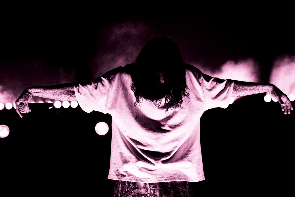 SuicideChrist's tweet photo. øffťħë$țřēńġťħ

📷: @dill35mm https://t.co/dLxHNPBbgS