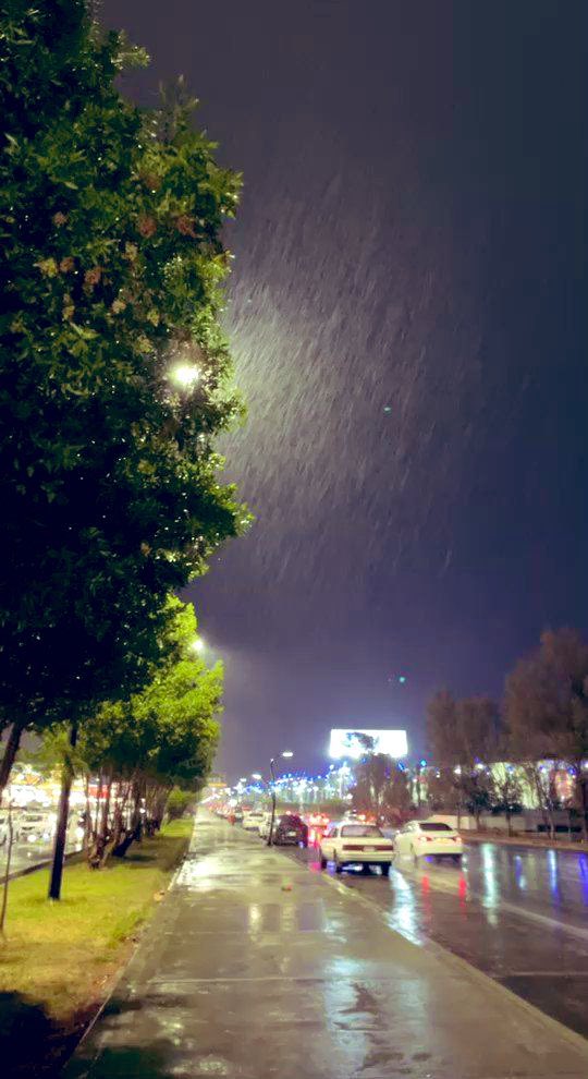 majeedzhrane's tweet photo. تمطر على الاسفلت روحي وتحييه
واضفي على سيّارة الحزن لوني
..
لاحنّ وادي وجّ للسيل يكفيه
مافاض من سيل السهر في عيوني https://t.co/vxgBABYrQ6