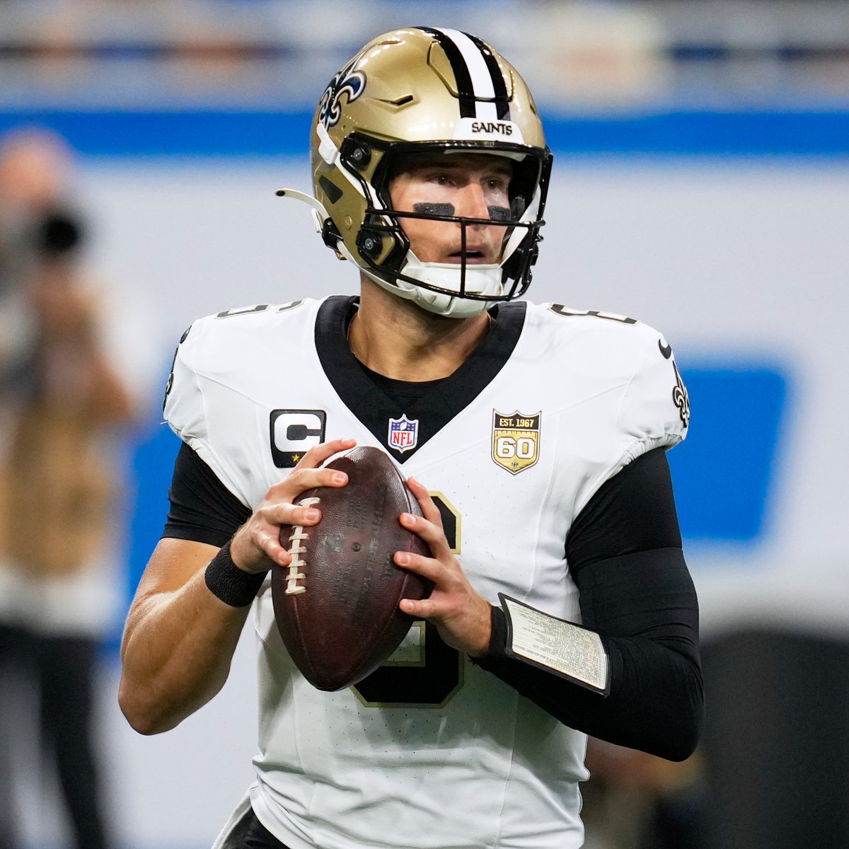 FanDuel's tweet photo. Which QB would you rather have on your team?

❤️ for Jaxson Dart
🔁 for Tyler Shough

#BigBlue | #Saints https://t.co/Qb6AcJ7aqZ