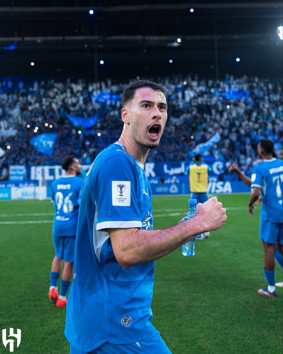 Alhilal_EN's tweet photo. Backed by a sea of blue 🗣💙 https://t.co/PUeOSbzrV4