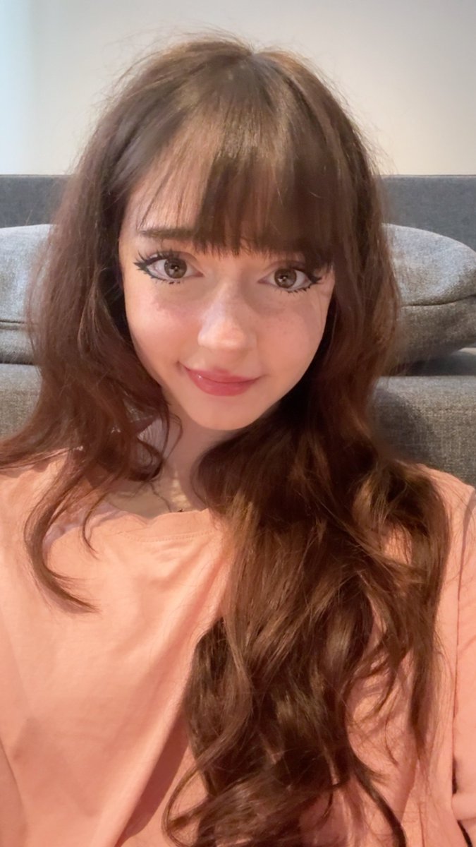 Streamers_simp's tweet photo. Addicted to Tenshi's face card 😵‍💫 https://t.co/tjoblFqRlS