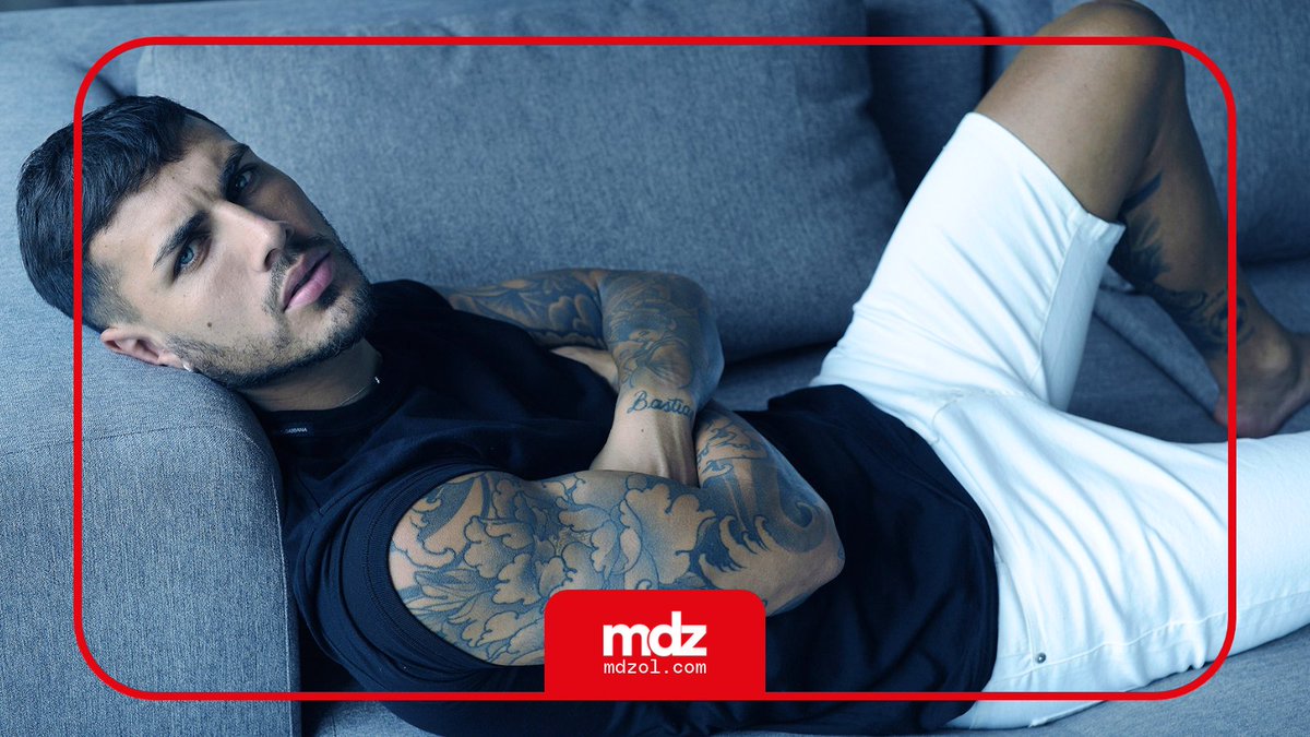 mdzol's tweet photo. Paredes estaría distanciado de su padre porque le reclamó que "no lo banca económicamente, pero sí a la familia de Cami": el jugador de Boca tendría un acuerdo con su esposa en el que "él banca a su familia y ella le permite voltearse a todo lo que quiera", según informó Bondi. https://t.co/IrzzfsVGWZ