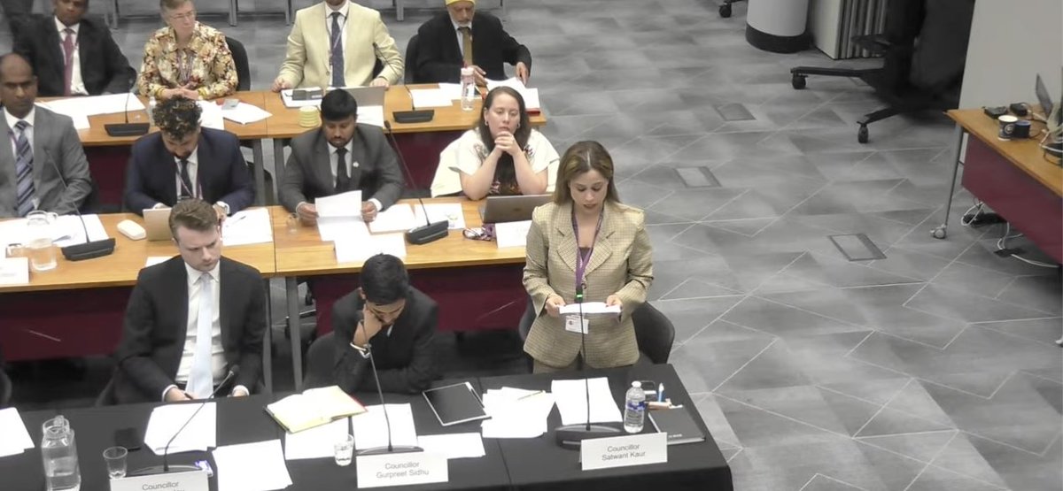 ConservativeLBH's tweet photo. 🗣️Cllr Satwant Kaur seconds our motion tonight which also includes an amnesty for residents living fraudulently in council properties, provided they hand homes back https://t.co/WkUUGfOXqR