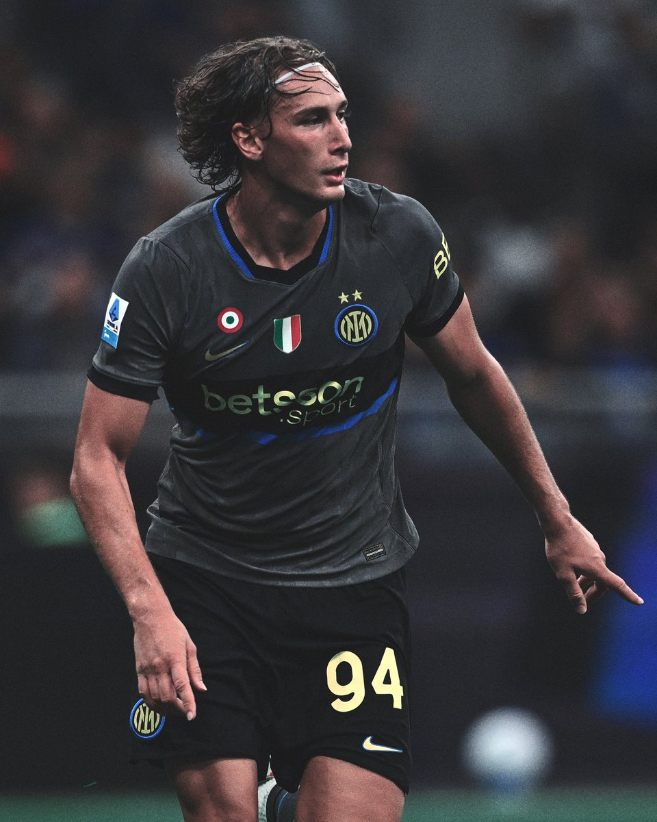 TheGrandeInter's tweet photo. Inter debuted their 2026/27 third kit last night.

@MarcusThuram 
@CurtisJones 
#Barella
@Pioespo9 https://t.co/MG1IIEDgFn