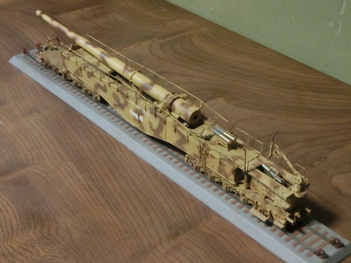 nunoya_ono's tweet photo. 奈良模型愛好会　秋展2026に向けて、ハセガワ1/72　ドイツ列車砲K5(E)レオポルド　とりあえず本体完成しました。 https://t.co/VALRYS9xIR