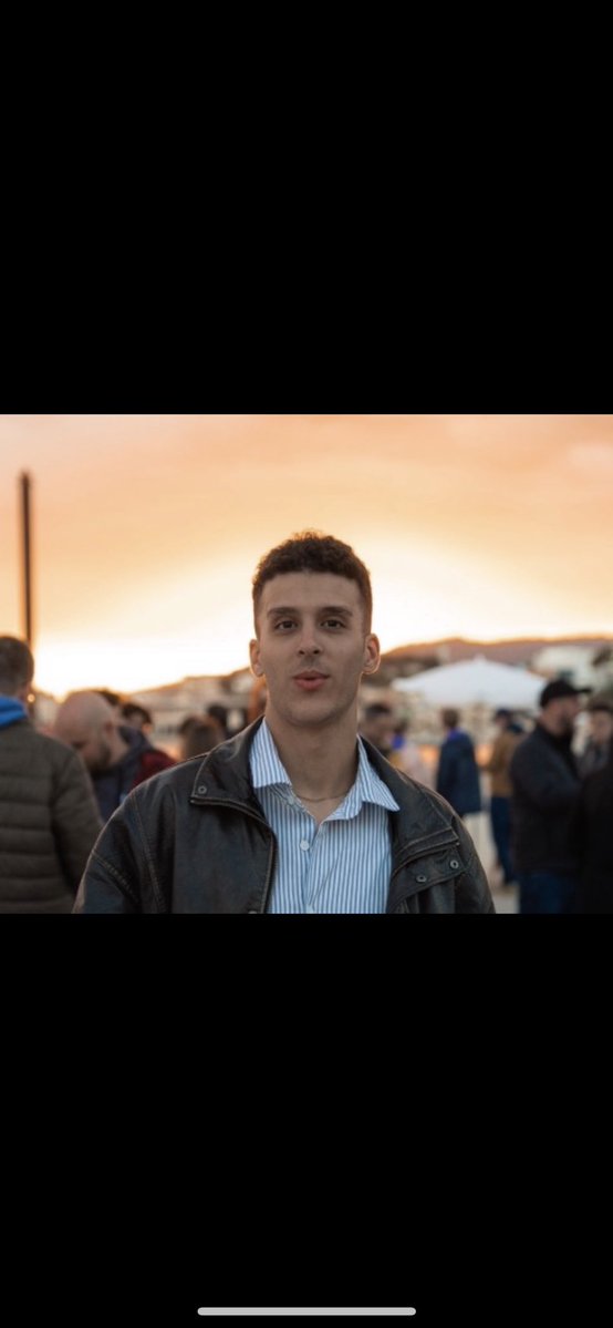 reda_spliz's tweet photo. I'm 27.

Solo founder, based in Paris. 

Looking to connect with more marketers &amp; indie hackers! https://t.co/CiqsIZoMx4