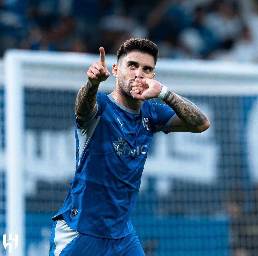 kHd2O's tweet photo. الأفضل في المباراة والأبرز سايمون بكل تأكيد💙
#الهلال_الغرافه https://t.co/3GqwknW3xj