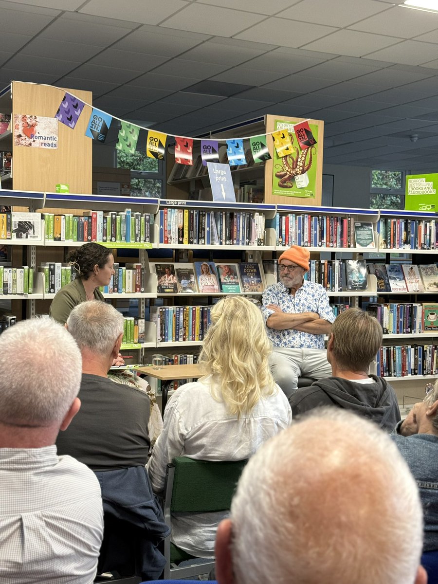 SPBeale's tweet photo. Fascinating evening at @CWBookshop event with @johnsweeneyroar discussing his new book on Nigel Farage. So many notes and anecdotes to use in politics lessons. https://t.co/2zri9W3BkA