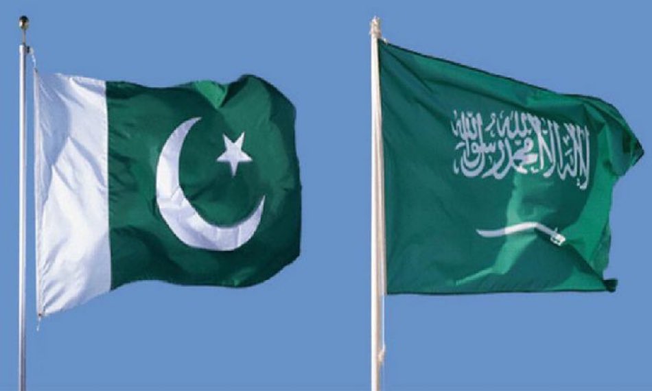 SaudiNews50's tweet photo. باكستان:

اتفاقية مكة تحمل التزامات دفاعية لا يمكن الكشف عنها علنًا.

- https://t.co/OHRbUKNaPN