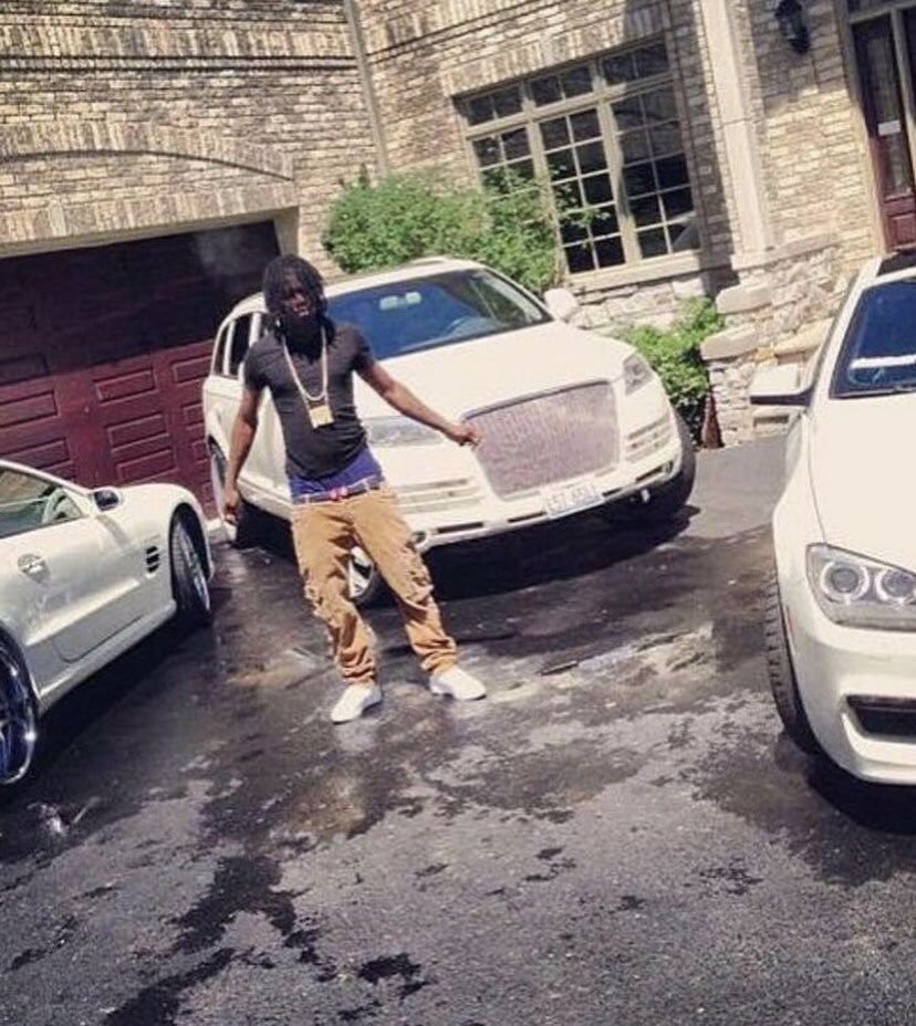 Complex's tweet photo. Chief Keef was living his best life at 19 years old 📸 https://t.co/LrORZ3gkJm