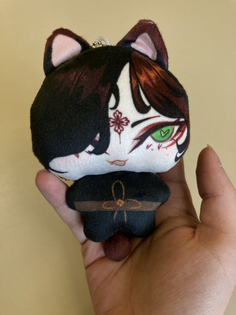 xxmsitua's tweet photo. (The plush I drew the design for and got printed by Vograce!) https://t.co/FTlz81EtEY