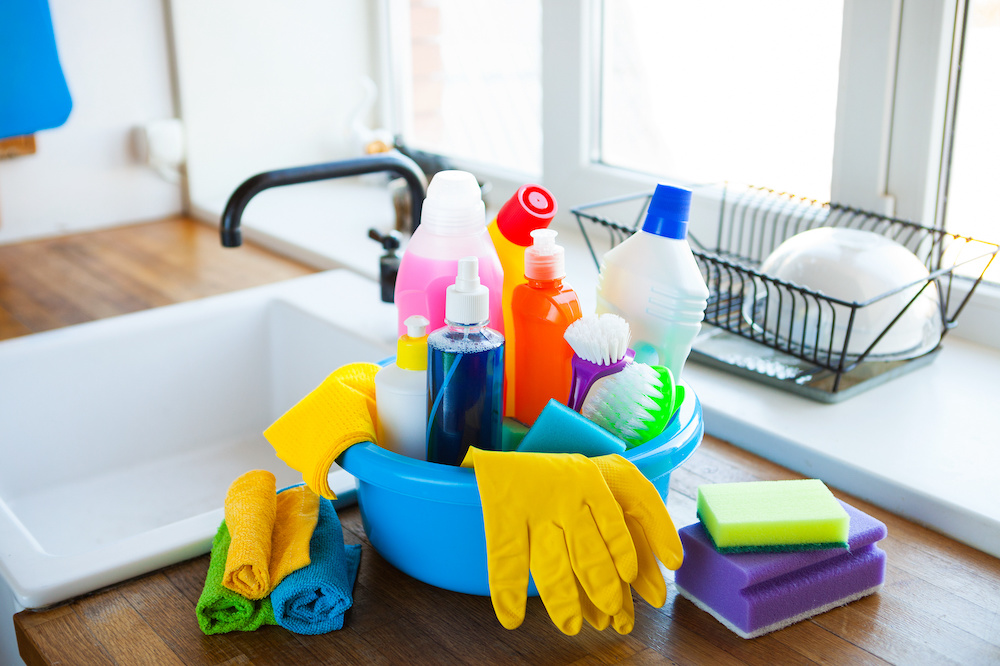 nychollebrown's tweet photo. Essential Items For Your New Home https://t.co/vUVENEKI8j https://t.co/CI1rmOA8jW