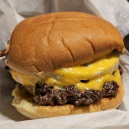 AmandaChr's tweet photo. Happy National Double Cheeseburger Day! Make sure to go to local restaurant and enjoy the amazing cheesy burgers that all of these restaurants have to offer! 🍔 https://t.co/RLtW0YTF8q