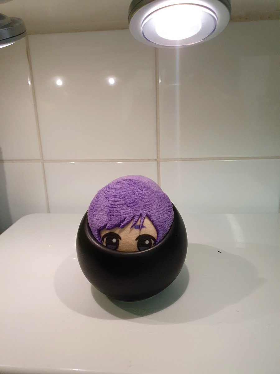 reologyst's tweet photo. ⚠️ Sad story in three pics!! Try not to cry 💔💔💔 #verysad
You can't hide from me 💜✨️‼️ coincidently I am very hungry too!! https://t.co/VIudoDgq9z