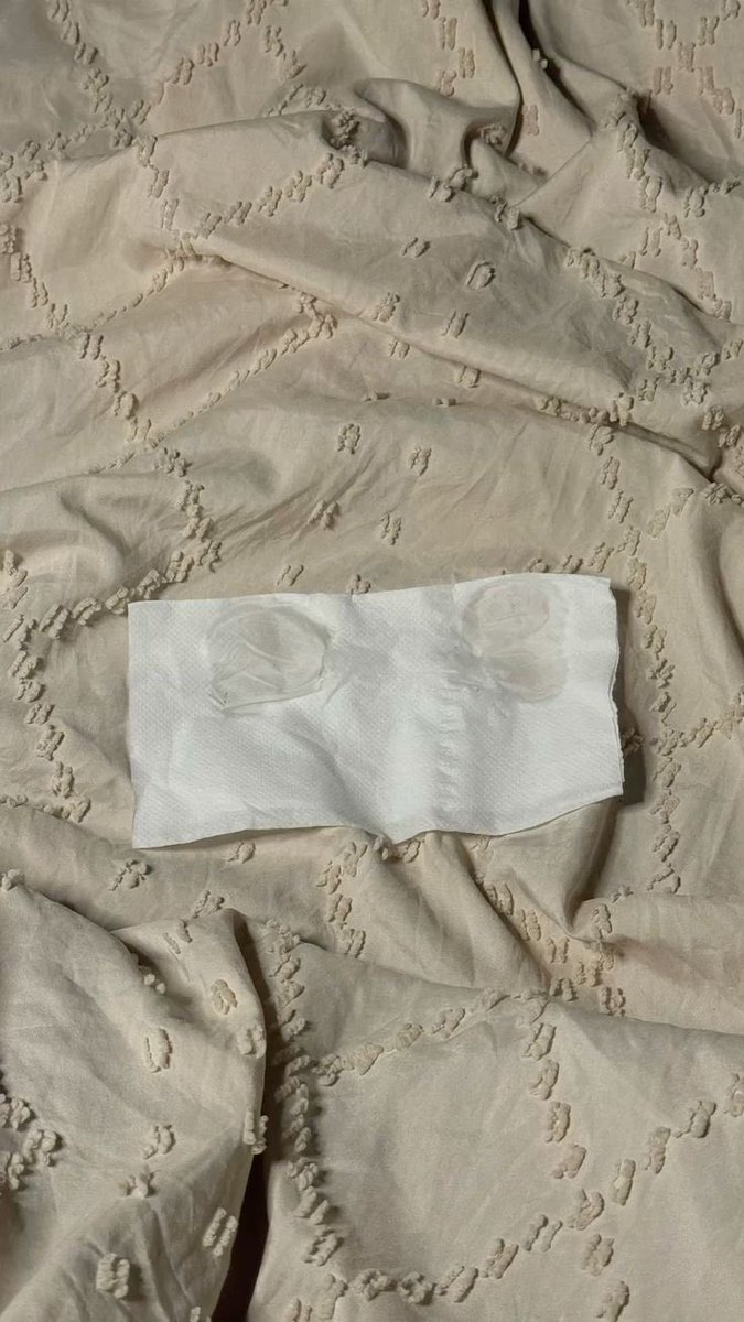 romanticrabail's tweet photo. Ufff thak gai , bohot paani niklaa 🥰 https://t.co/JBkOOYXA2L