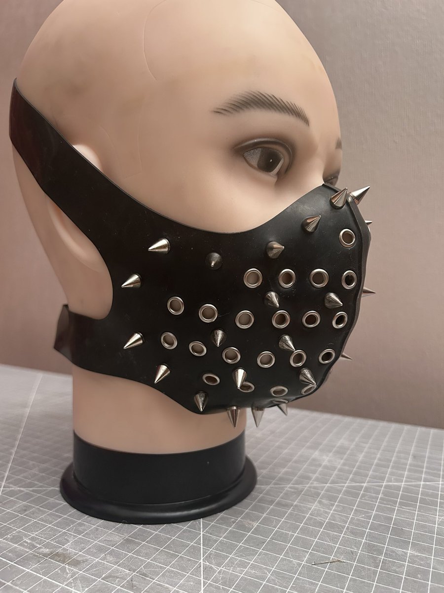 Rubber_dpt's tweet photo. Custom made mask for one of my clients https://t.co/0OrxtGLo5m