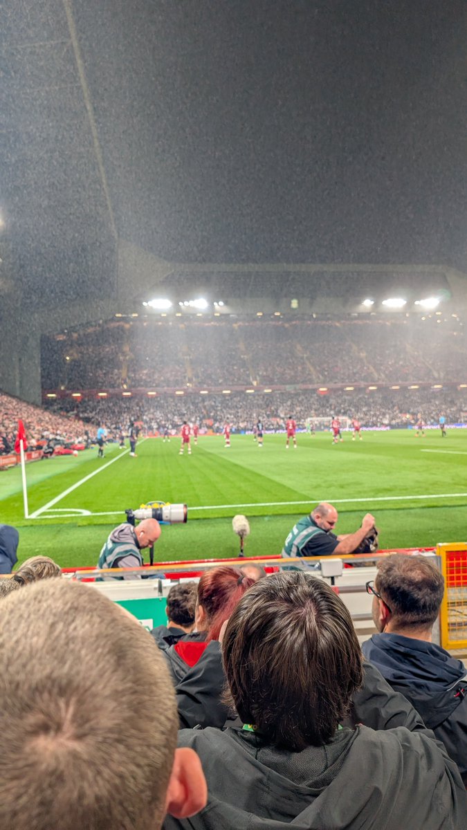 MEGTHEESCARLET's tweet photo. Big cheers @REDticketMenIRE @aakash_odedra  for sorting me 🔥 First match ever, been a LFC fan since I was 4, lived in Liverpool the past few years could never get tickets. Unbelievable match too ♥️ https://t.co/5fnfZ9JmOP