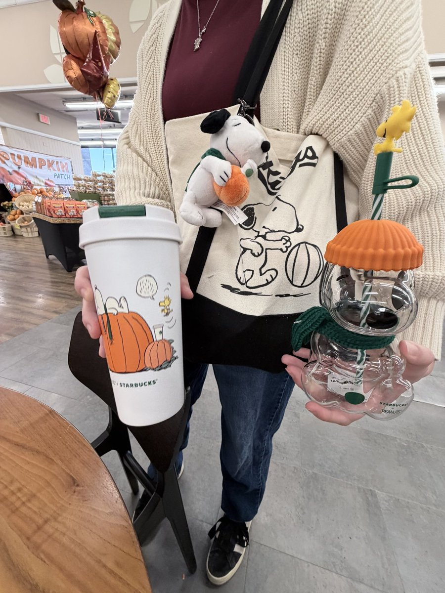 kittyynat's tweet photo. snoopy girls stay winning https://t.co/VIVgisZJUL