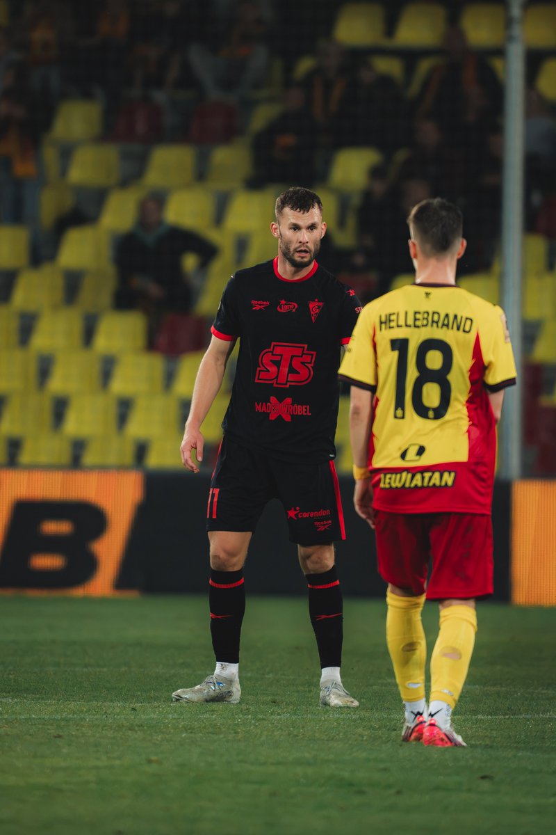 GornikZabrzeSSA's tweet photo. Smiles in Zabrze 🙂 #KORGÓR https://t.co/TYNGlfpDAJ