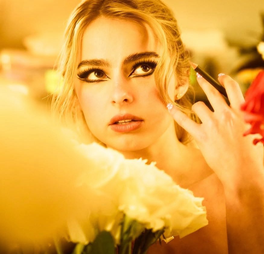 PopCrave's tweet photo. ‘Addison’ by Addison Rae has been certified Gold in the US. https://t.co/kUBzsV3Ddp