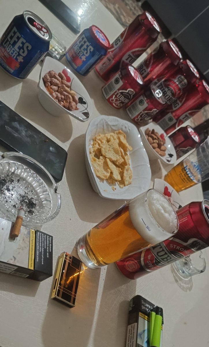 seldaselim00's tweet photo. Bu gün günlerden bira olsun 🍺🍺🍺 https://t.co/J3rZOnRctF