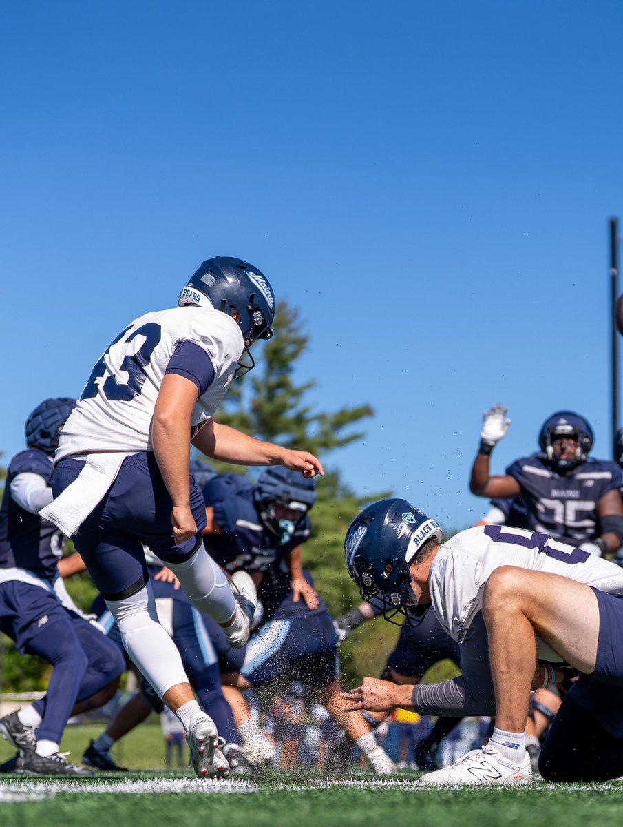 NCAA_FCS's tweet photo. Setting the standard 📈

#FCS x 📸 IG/blackbearsfb https://t.co/cRm6sOoRHu
