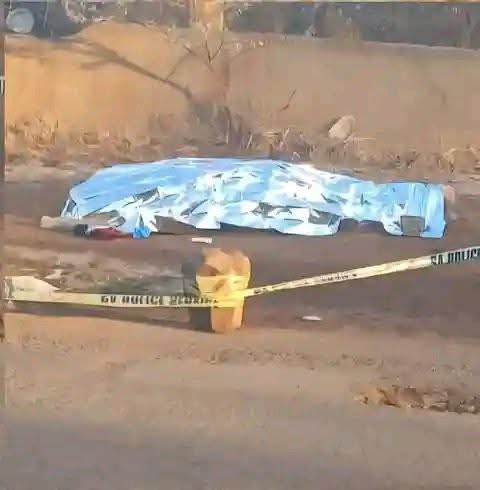 MbhazimawaGaza's tweet photo. Results of Julius Malema creative ways to enter the country. The EFF continues to sellout to criminals https://t.co/jj5i0DJps3
