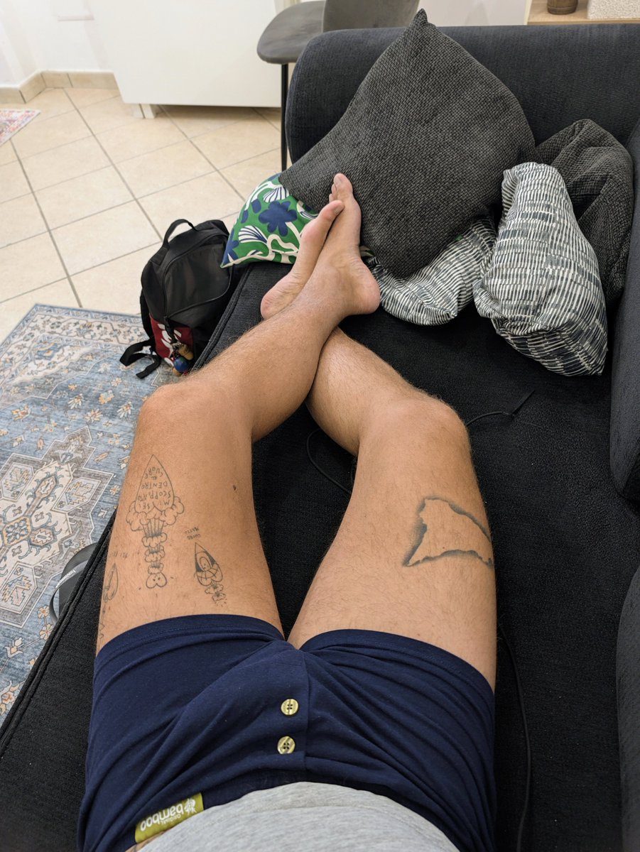 davidebnn's tweet photo. Stasera i rilasso
#relax https://t.co/Exx5p1nn4J