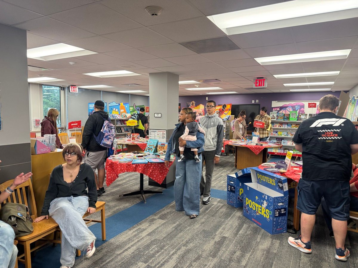 OPS_Virtual's tweet photo. It was rainy outside, but our Back to School Bash was still a success. Thank you to everyone who came out!!! https://t.co/zP15FSuxOv