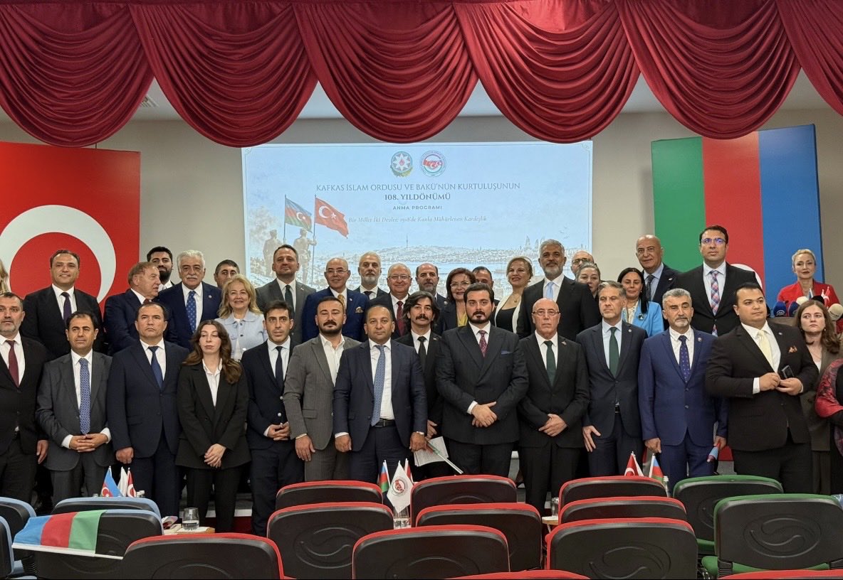 emrekocali's tweet photo. Türkiye Azerbaycan Dostluk İşbirliği ve Dayanışma Vakfı (TADİV) Başkanı Değerli Hocamız Prof. Dr. Aygün Attar’ın ev sahipliğinde, Milli Savunma Bakanı Sn.Yaşar Güler Paşamızın teşrifleriyle gerçekleşen “Kafkas İslam Ordusu ve Bakü’ nün Kurtuluşunun 108’ inci Yıl Dönümü” anma programı ve panele katılım sağladık. Programda Kafkas İslam Ordusu Anıtı ve Kafkas İslam Ordusu Dijital Koleksiyonu açılışları gerçekleştirildi.

Bir millet, iki devlet; bir tarih, tek yürek…
15 Eylül 1918, Kafkas İslam Ordusu ile Azerbaycan Millî Kuvvetlerinin omuz omuza verdiği mücadelenin Bakü’nün kurtuluşuyla taçlandığı gündür. 

Türkiye-Azerbaycan can gardaşlığının sembollerinden olan #Bakü'nün Kurtuluşunun 108'inci yıl dönümü kutlu olsun.

Bakü'nün azatlığı için mücadele eden, başta Kafkas İslam Ordusu Komutanı Nuri Paşa olmak üzere, tüm şehitlerimizi rahmet ve saygıyla yad ediyorum.🇹🇷🇦🇿

Bu önemli organizasyonu düzenlenleyen Türkiye Azerbaycan Dostluk İşbirliği ve Dayanışma Vakfı (TADİV) Başkanı Kıymetli  Hocamız Prof. Dr. Aygün Attar  ve TADİV ailesine  içtenlikle teşekkür ediyorum. 🇹🇷🇦🇿 @aygunattar1