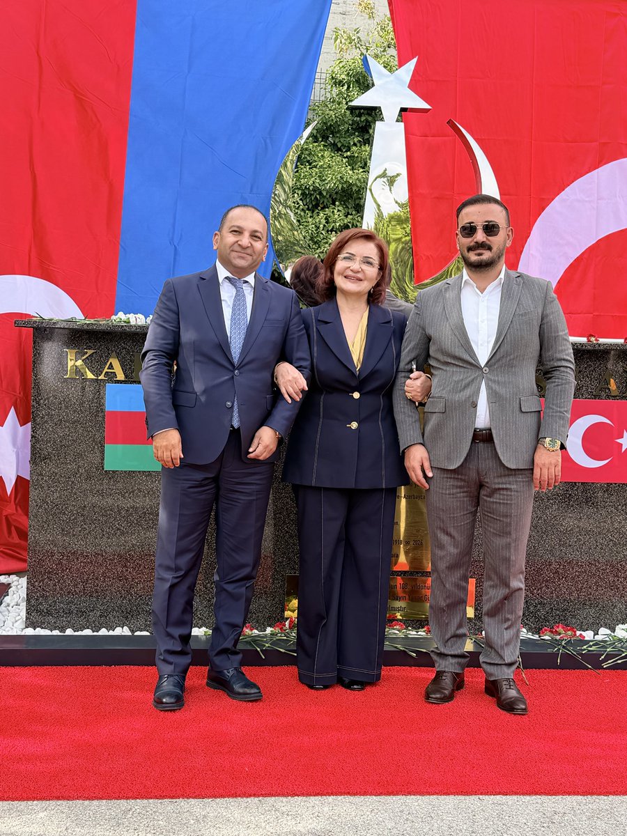 emrekocali's tweet photo. Türkiye Azerbaycan Dostluk İşbirliği ve Dayanışma Vakfı (TADİV) Başkanı Değerli Hocamız Prof. Dr. Aygün Attar’ın ev sahipliğinde, Milli Savunma Bakanı Sn.Yaşar Güler Paşamızın teşrifleriyle gerçekleşen “Kafkas İslam Ordusu ve Bakü’ nün Kurtuluşunun 108’ inci Yıl Dönümü” anma programı ve panele katılım sağladık. Programda Kafkas İslam Ordusu Anıtı ve Kafkas İslam Ordusu Dijital Koleksiyonu açılışları gerçekleştirildi.

Bir millet, iki devlet; bir tarih, tek yürek…
15 Eylül 1918, Kafkas İslam Ordusu ile Azerbaycan Millî Kuvvetlerinin omuz omuza verdiği mücadelenin Bakü’nün kurtuluşuyla taçlandığı gündür. 

Türkiye-Azerbaycan can gardaşlığının sembollerinden olan #Bakü'nün Kurtuluşunun 108'inci yıl dönümü kutlu olsun.

Bakü'nün azatlığı için mücadele eden, başta Kafkas İslam Ordusu Komutanı Nuri Paşa olmak üzere, tüm şehitlerimizi rahmet ve saygıyla yad ediyorum.🇹🇷🇦🇿

Bu önemli organizasyonu düzenlenleyen Türkiye Azerbaycan Dostluk İşbirliği ve Dayanışma Vakfı (TADİV) Başkanı Kıymetli  Hocamız Prof. Dr. Aygün Attar  ve TADİV ailesine  içtenlikle teşekkür ediyorum. 🇹🇷🇦🇿 @aygunattar1