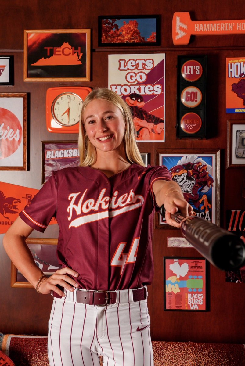 BrookeBlack_22's tweet photo. 🦃🦃 @VTechSBcoach @michaellew10 @jjpower19 @HuemulMata @StarzGold @StarzGold_16u @CoachBrandon24 @TabbyDabney https://t.co/o8KViOIiU9