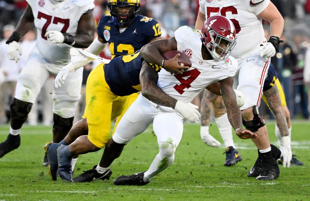 trevormccue's tweet photo. John Mateer joins a list of quarterbacks whose fan bases turned on them after playing against a Michigan defense. https://t.co/SDcrpPIirj