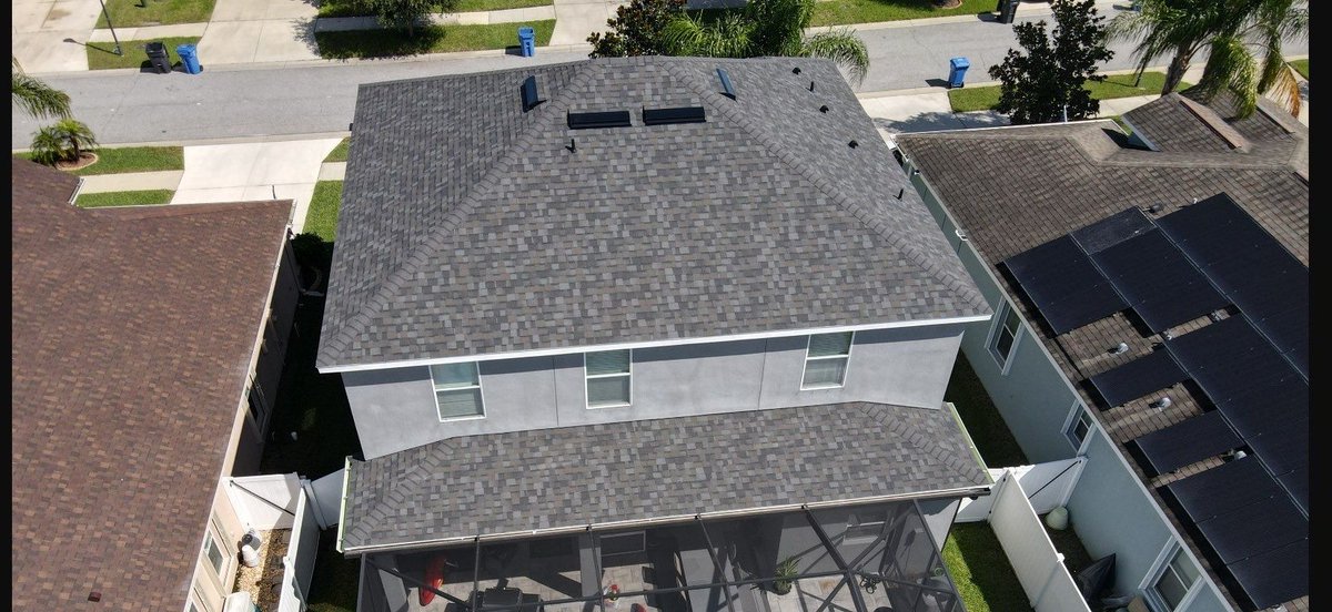 SteadfastR77448's tweet photo. Owens Corning Williamsburg shingles installed in Ruskin, FL! 🏠 Get your complimentary roof inspection today. @SteadfastR77448 #SteadfastRoofing #Roofing #RuskinFL #WeAreOwensCorning https://t.co/8maQ73Rg5c