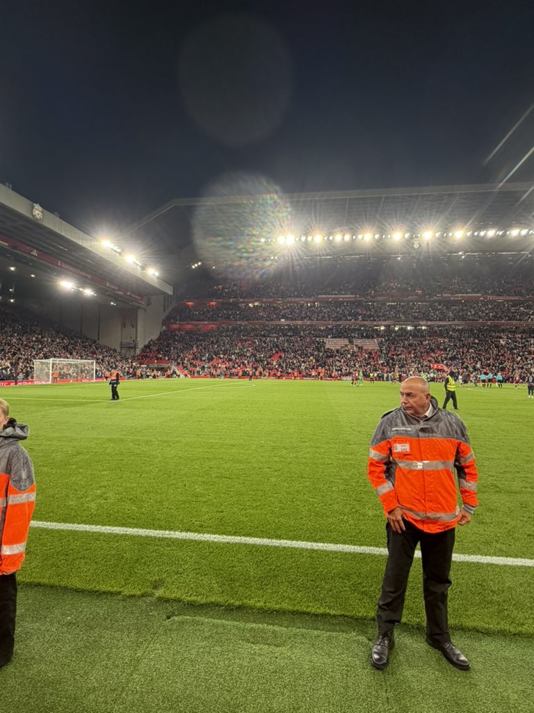 EassonRossFC's tweet photo. Great game by #LFC into the next round. Youngsters should be proud of themselves tonight! YNWA Reds ❤️ https://t.co/pYWrXuG372
