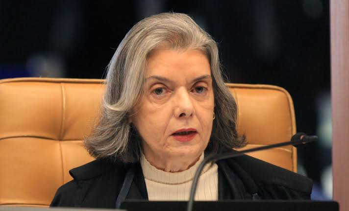 meioindep's tweet photo. 🚨AGORA: Carmén Lúcia vota contra Alexandre de Moraes; ministra quer continuidade da sessão que pode abrir investigação contra o ministro https://t.co/9KRmjJPdsU