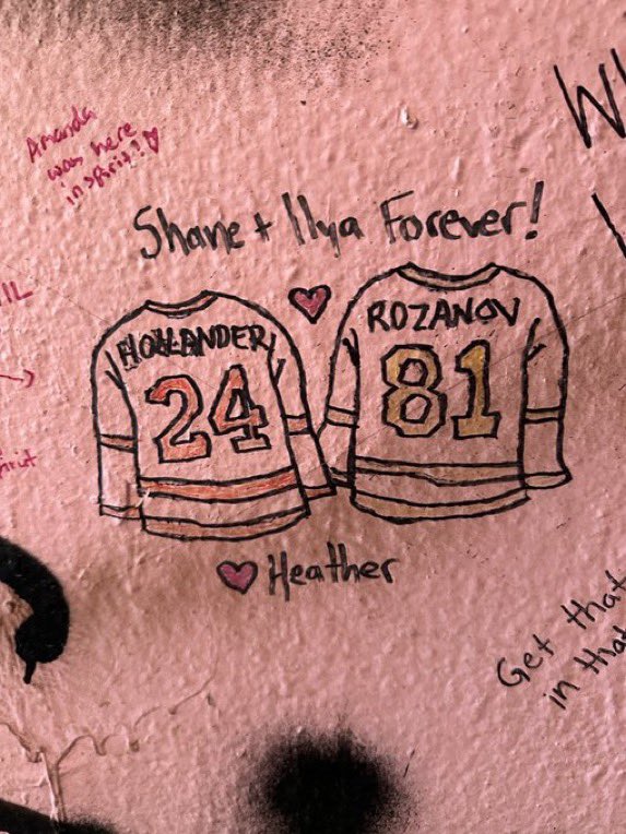 livshollanov's tweet photo. pink tunnel messages you’ll always be special to me https://t.co/iZmdYHmU3e